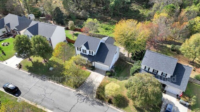 Building Photo - 3391 Valley Crossing Dr