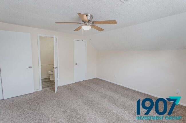 Building Photo - 9212 S McKinley Ave