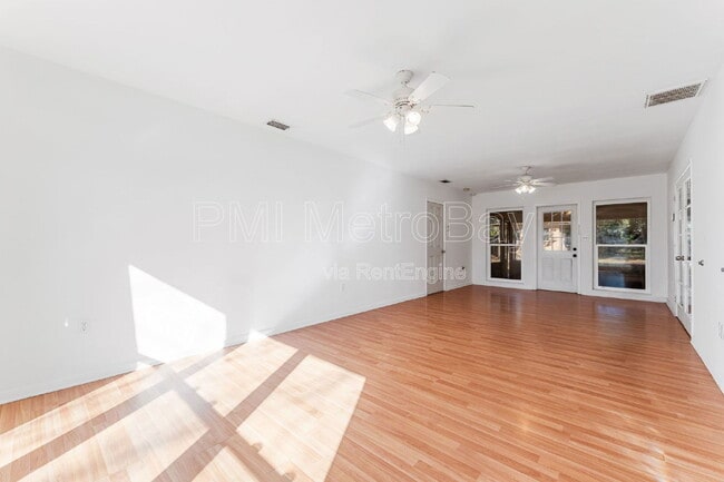 Building Photo - 6303 Delaware Ave