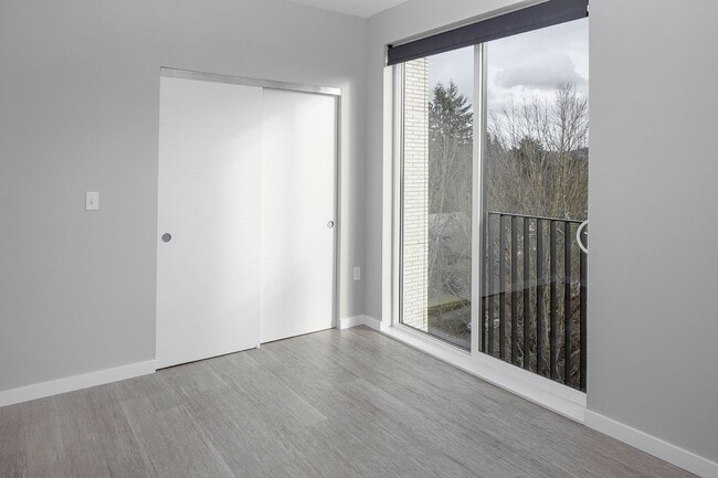 Interior Photo - Rose City Flats