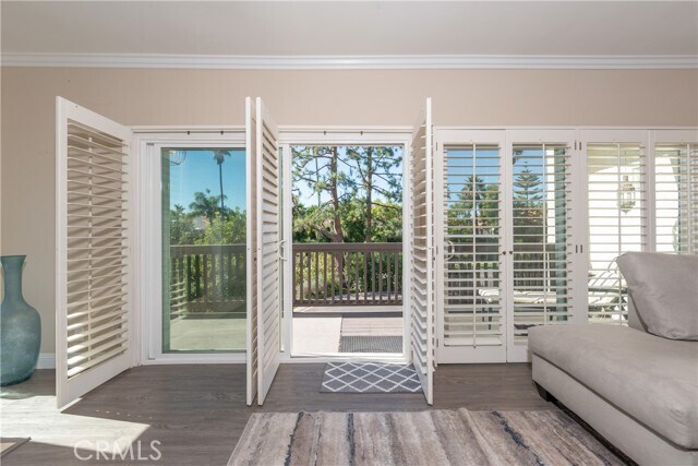 Building Photo - 28 Sycamore Ln