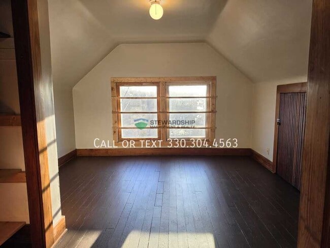 Building Photo - 1014 Berwin St