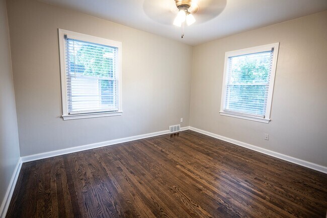 Building Photo - RockhillR6512