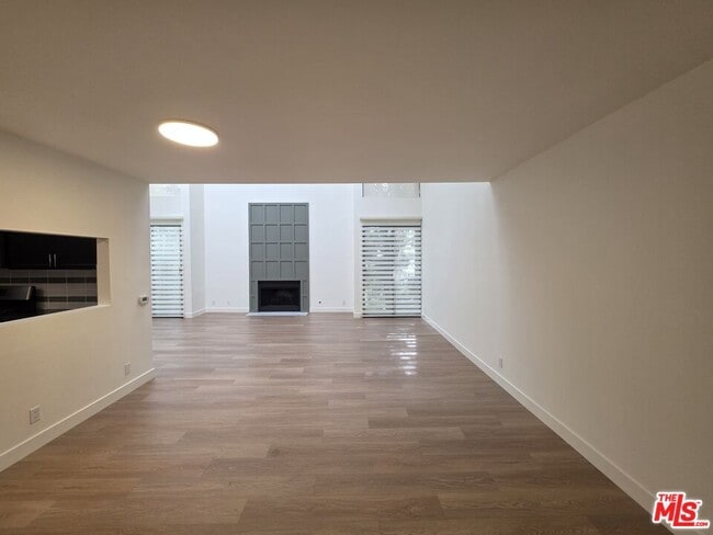 Building Photo - 1421 Greenfield Ave