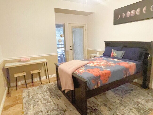 Building Photo - 101 N 7th St