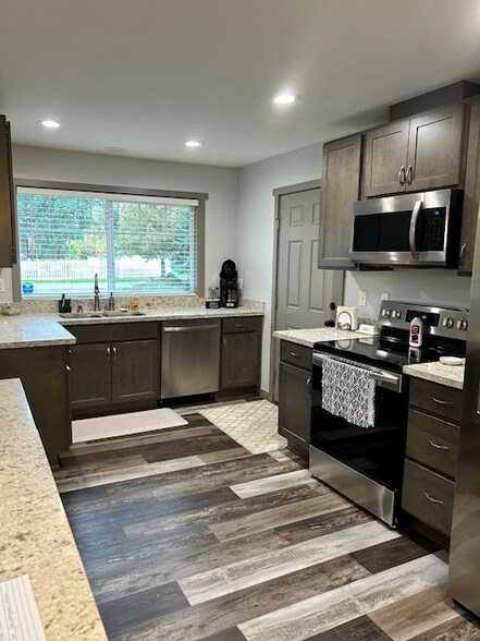 Building Photo - 11605 67th Ave E