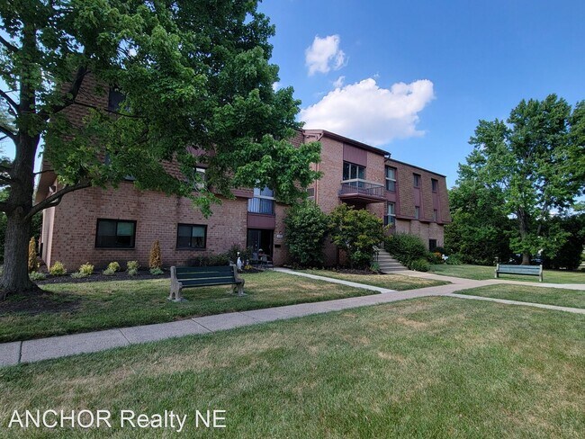 Primary Photo - 2 br, 1 bath House - 50-103 Delaire Landin...