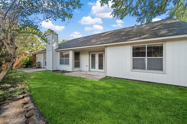 Building Photo - 3411 Valley Gardens Dr