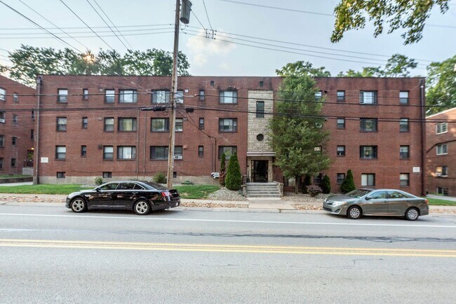 Building Photo - *** Pet Friendly Apartments in Mt. Lebanon * Near Castle Shannon T Stop * Affordable and Spacious...