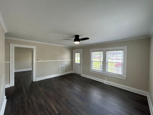 Building Photo - T.R. Lawing Realty Property