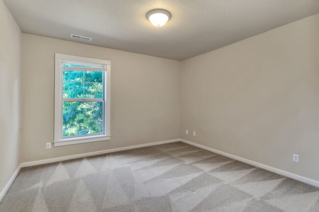 Building Photo - 21114 NW Galice Ln