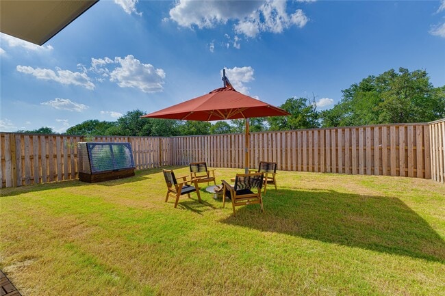 Building Photo - 617 Buckaroo Dr