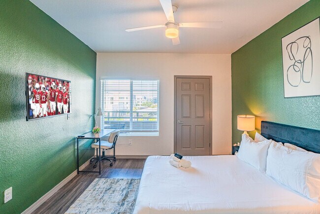 Building Photo - 9600 W Georgia Ave