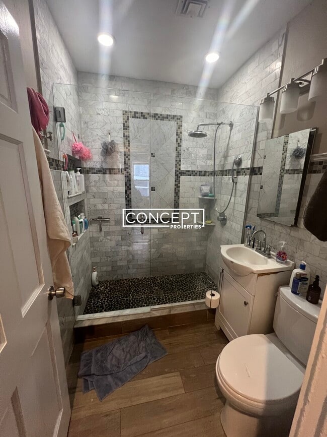 Building Photo - 1A Parker Hill Ter. Unit 3