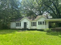 Building Photo - 267 W Leavell Woods Dr