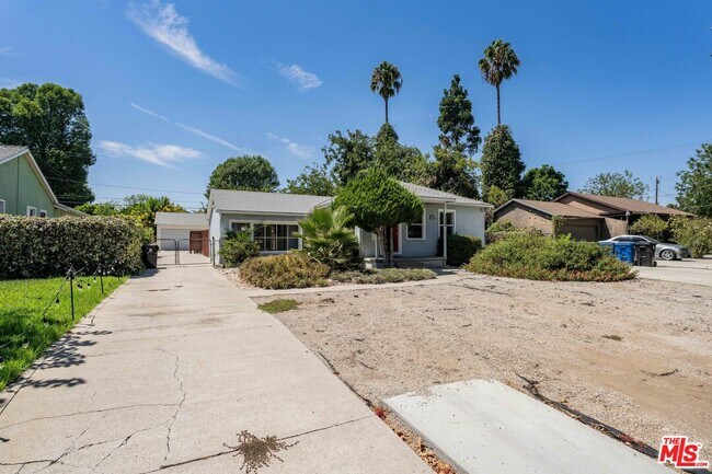 Building Photo - 8459 Calvin Ave