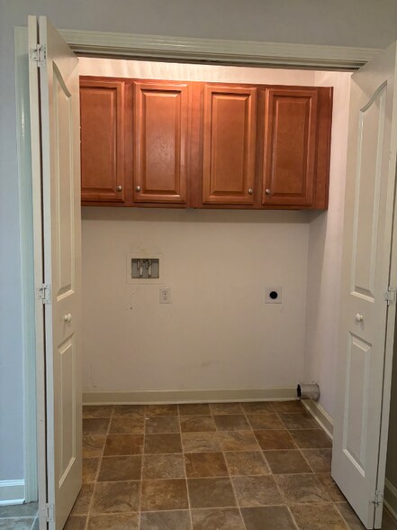 Building Photo - 2224 Stepping Stone Dr