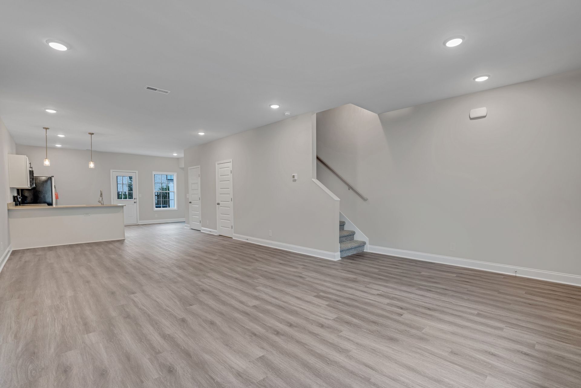 Building Photo - Excell Pointe 3 Bedroom Townhomes