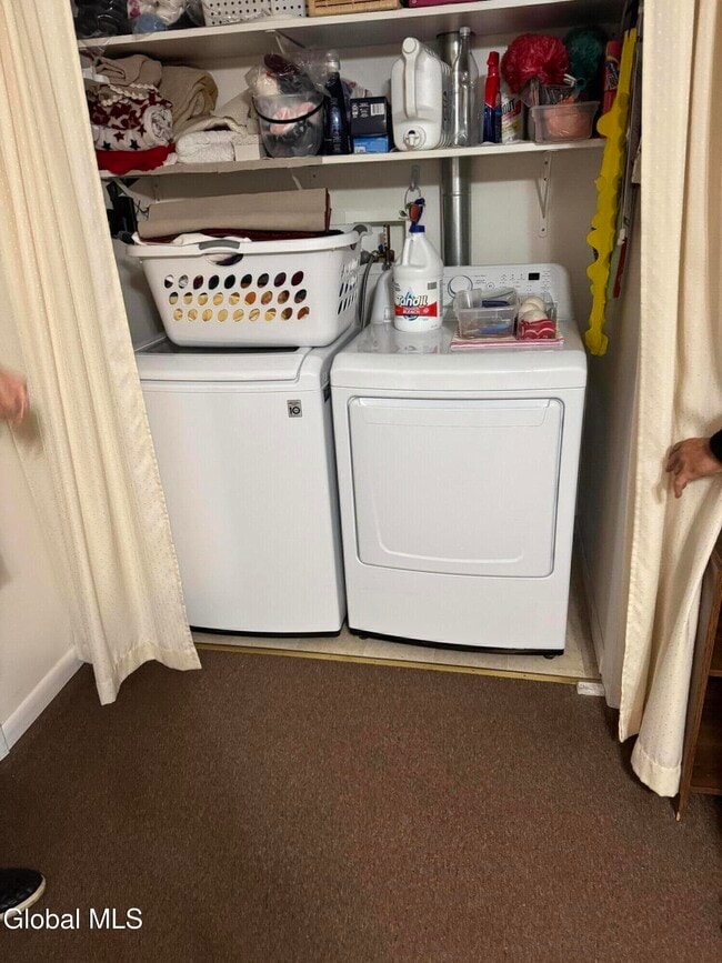 Building Photo - 18 Conver Dr