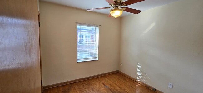 Building Photo - 1132 Moorlands Dr