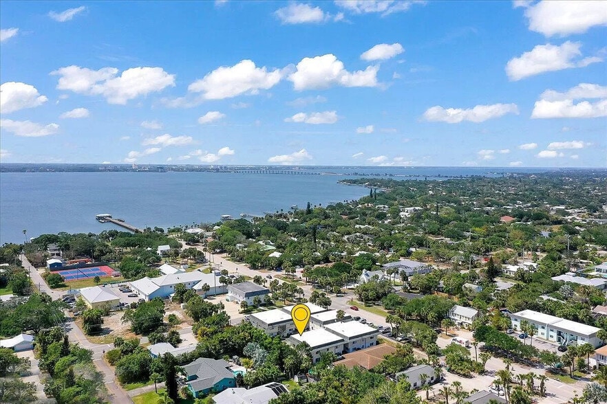 Nestled between the ocean and river. - 419 Ocean Ave