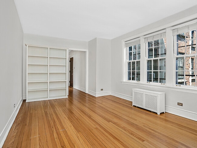 Building Photo - 594 Sheridan Square
