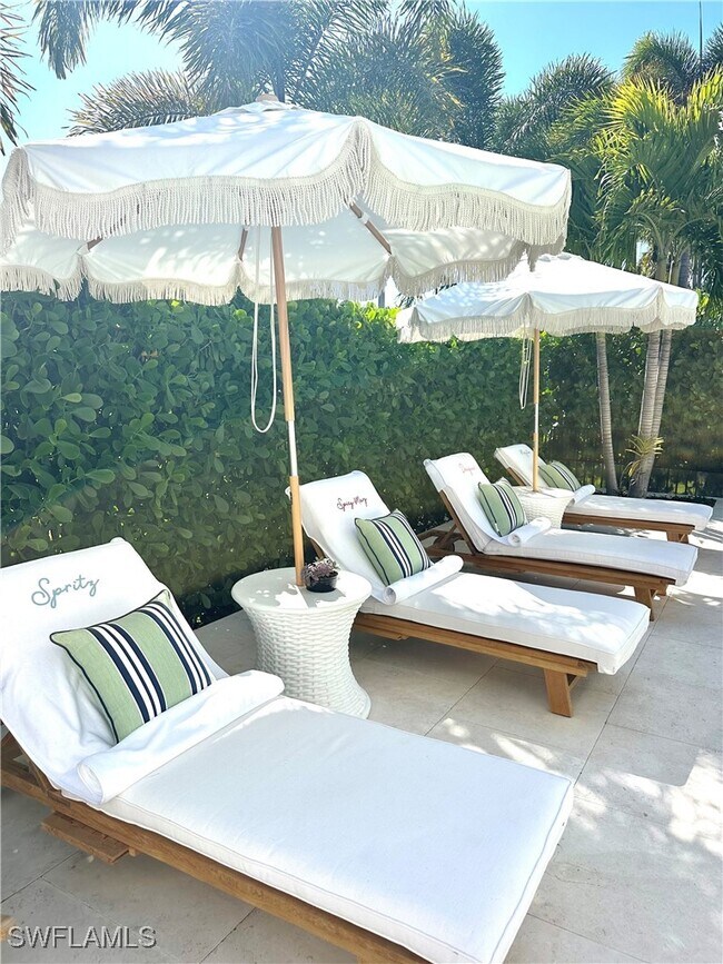 Building Photo - 783 11th Ave S