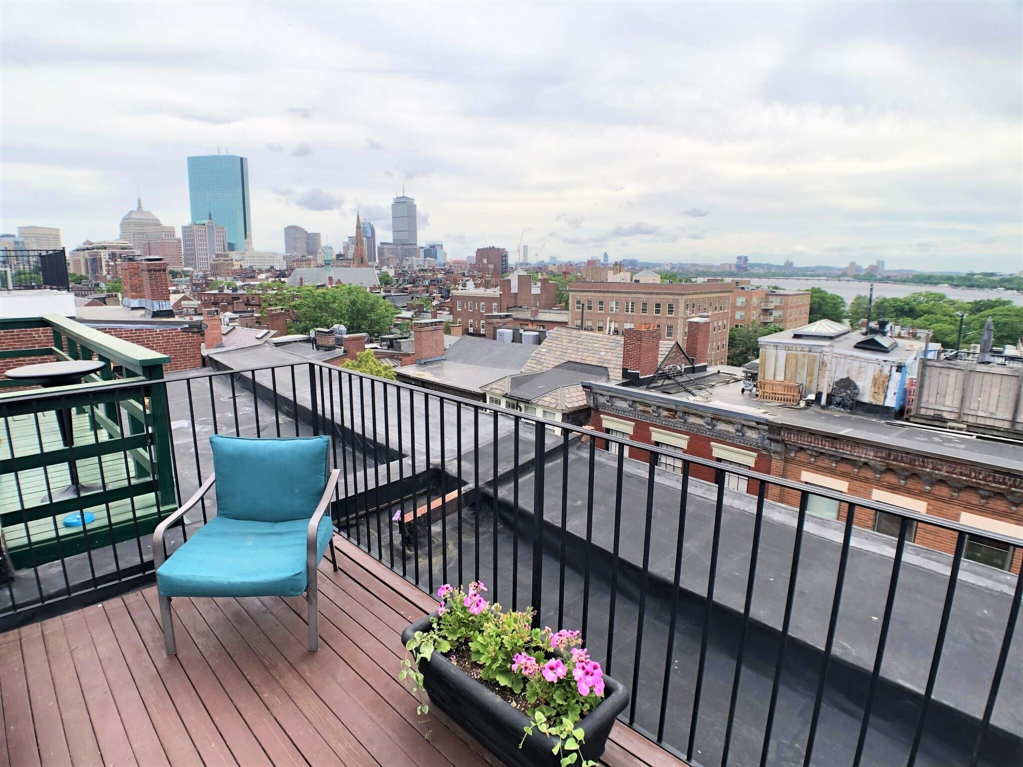 Building Photo - 57 West Cedar St