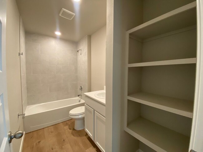 Building Photo - Welcome to your dream rental!!