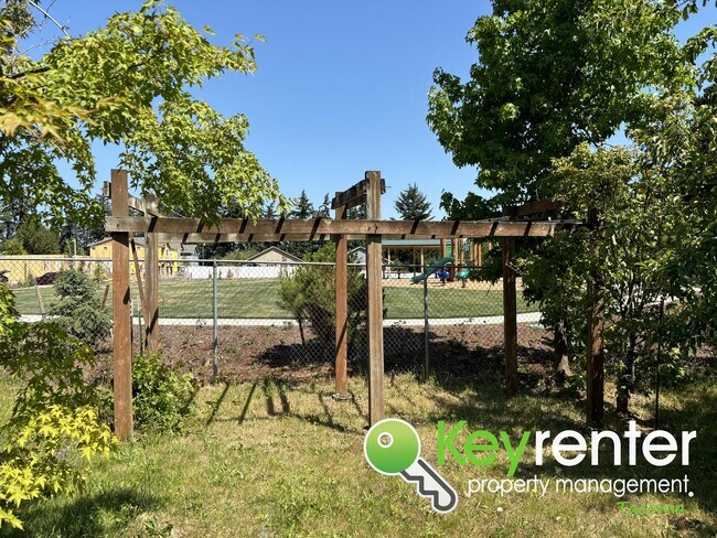Building Photo - Gorgeous 3Bed/2Bath In the Heart of Tacoma!