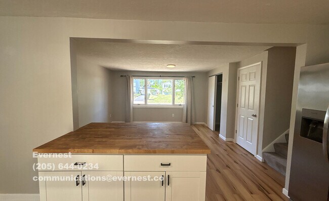 Building Photo - 3623 Bolamo Dr