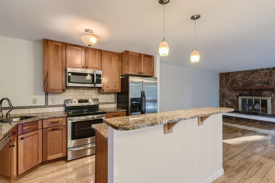 Building Photo - 2020 5th St