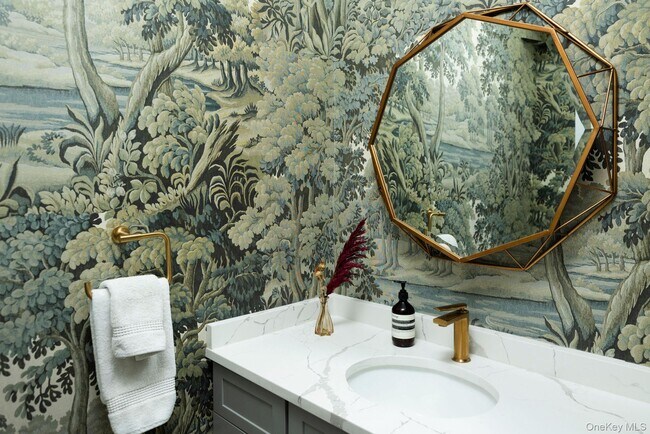 Building Photo - 46 Will Tremper Dr