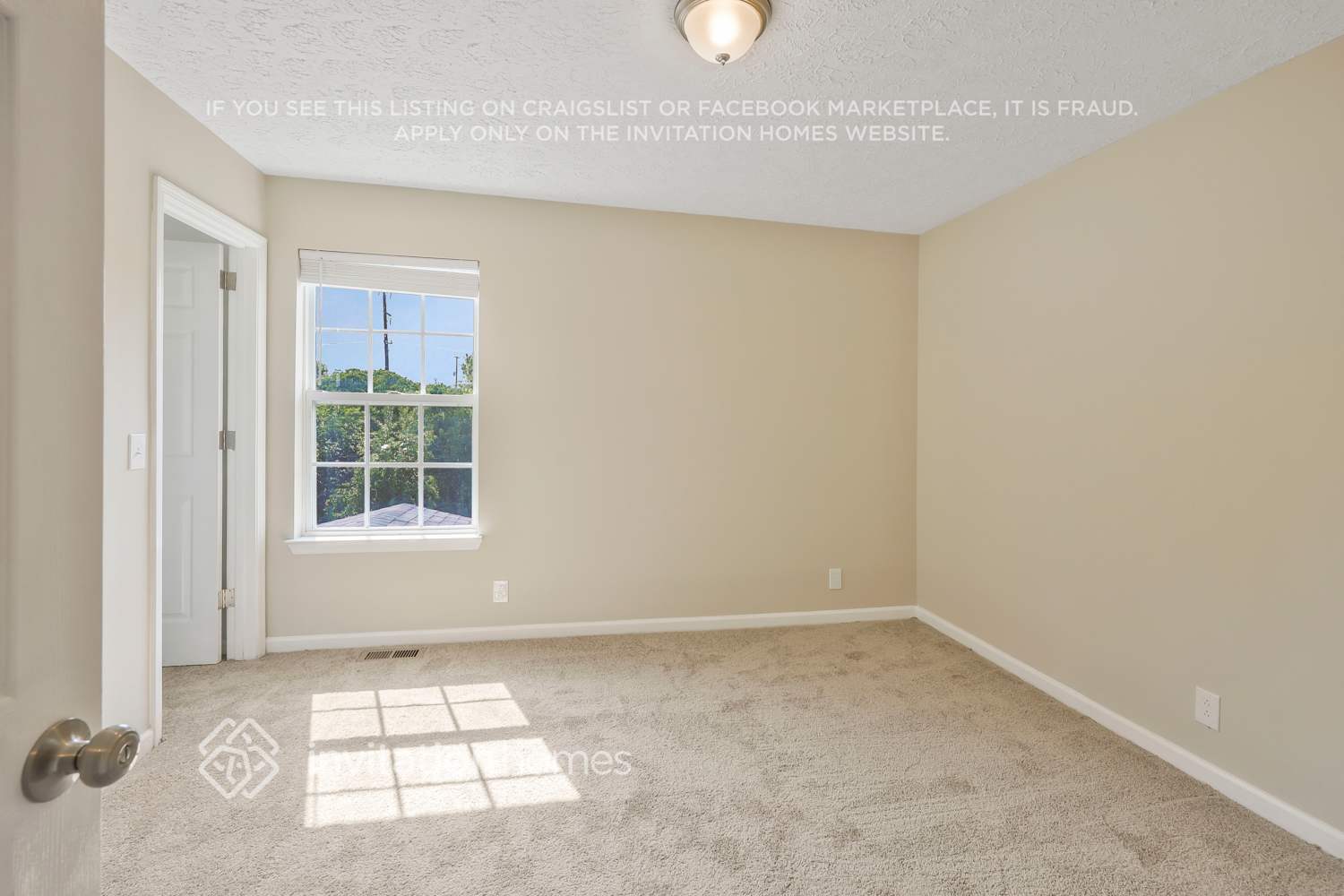 Building Photo - 2937 Riverbend Dr