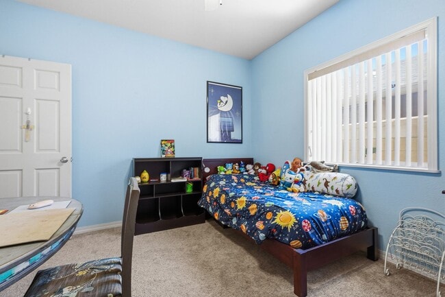 Building Photo - Prestine 4 bedroom home near the Golf Course