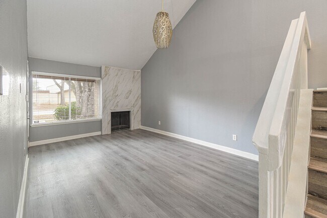 Building Photo - 12543 Wellington Park Dr