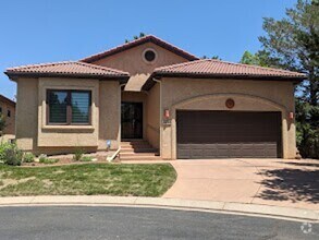 Building Photo - Westside Residence Near Kissing Camels & G...