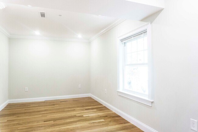 Building Photo - Ridiculous renovations including living room with metal object... (banishment room)