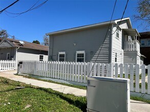 Building Photo - 421 Sidney St