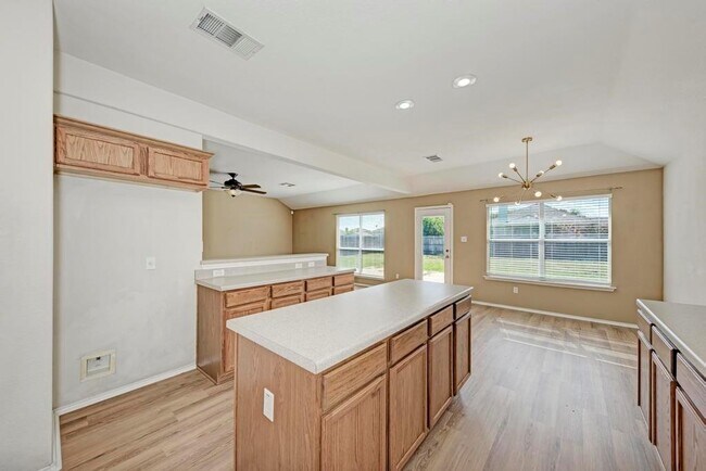 Building Photo - 1203 Tricia Cove
