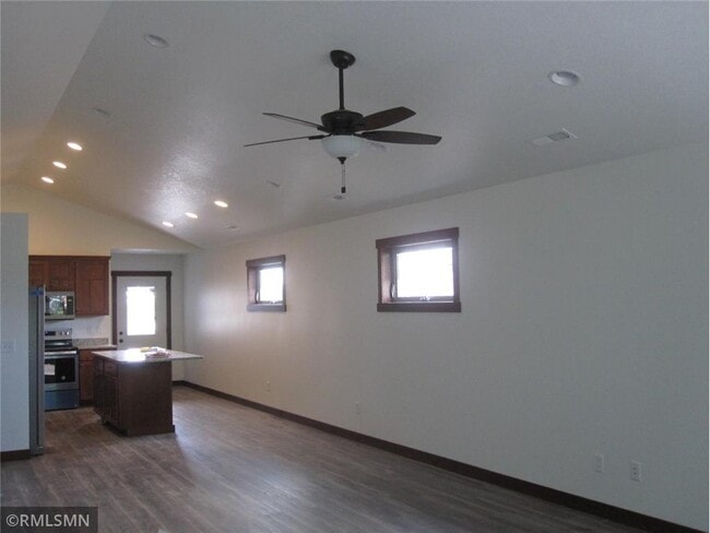 Building Photo - 1739 Aspen Ct