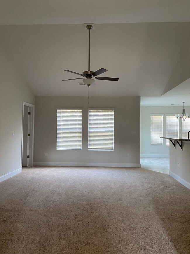 Building Photo - 1020 Belsole Pl