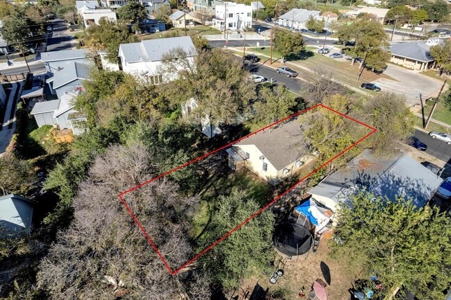 Building Photo - 1144 Northwestern Ave