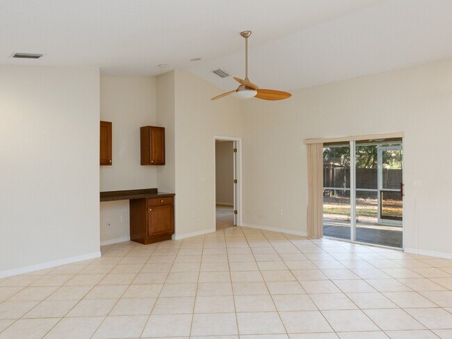 Building Photo - ZERO DEPOSIT MOVE-IN AVAILABLE ????