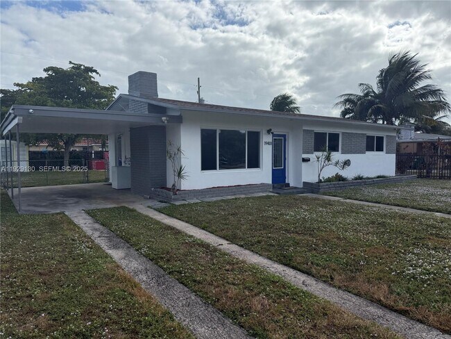 Building Photo - 19401 NE 1st Ave