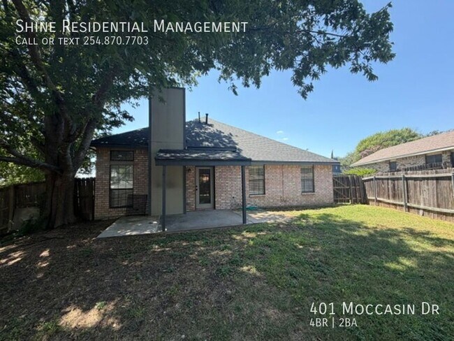 Building Photo - 401 Moccasin Dr