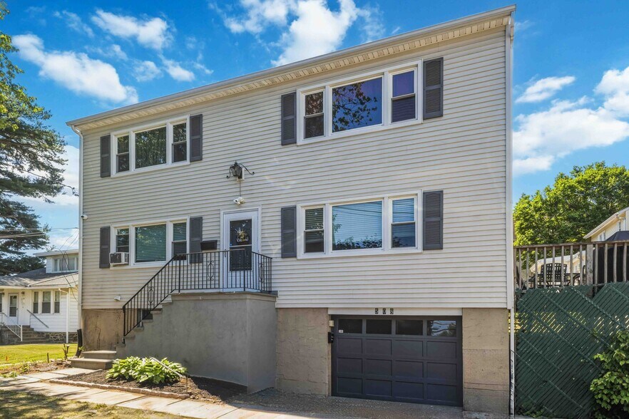 Building Photo - 508 New Rochelle Rd