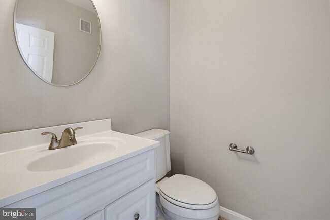 Building Photo - 13835 Burntwoods Rd