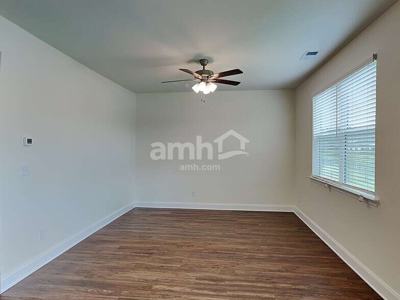 Building Photo - 6194 Bridlewood Ln