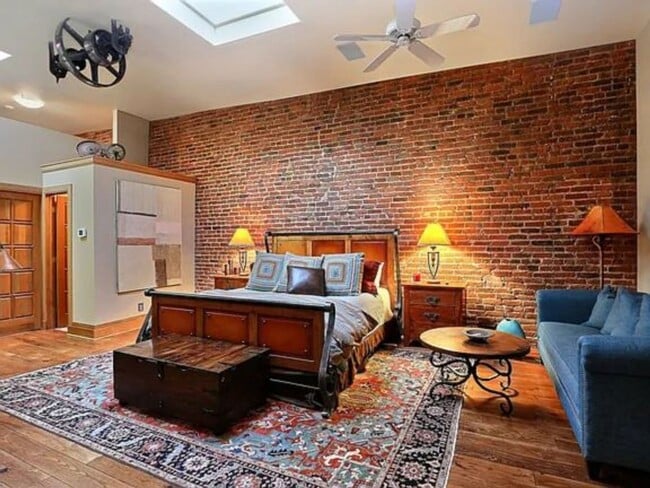 Building Photo - Available November 12